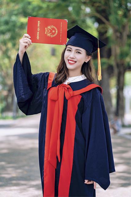 Mittlerweile hat Như ihr Examen bestanden und arbeitet als Vorschullehrerin in Da Nang | Foto: Thi