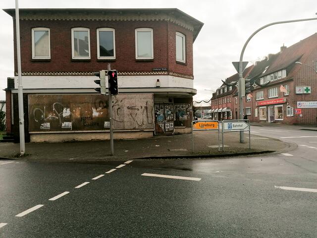 Schandfleck Nummer eins in Winsen ist der alte Kaufladen "Riedels Eck"