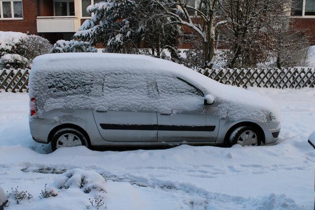 Vor dem Losfahren hieß es: erstmal Auto freiräumen