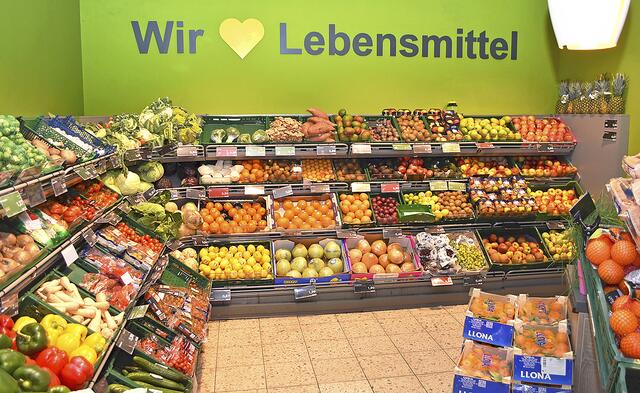 Viele der Obst- und Gemüseprodukte 
stammen von Anbietern aus der Region | Foto: Axel-Holger Haase