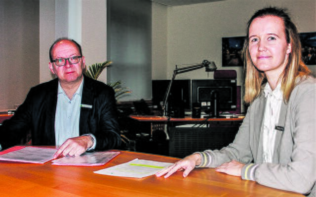 Bürgermeister Sönke Hartlef und Stades Wirtschaftsförderin Saskia Deckenbach möchten die Hansestadt zu einem Technologie- und Innovationszentrum in Sachen Wasserstoff entwickeln