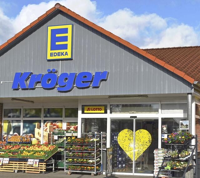 Der Edeka-Markt Kröger steht für eine hervorragende Nahversorgung der Bewohner | Foto: Axel-Holger Haase