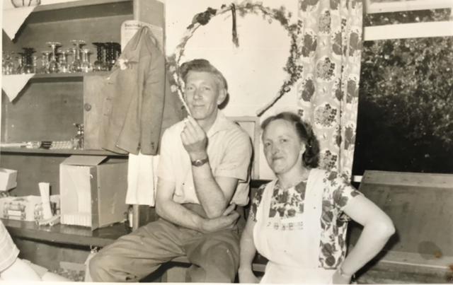 In der Gastwirtschaft: Willi und Hilda Dieckmann | Foto: Familienarchiv Dieckmann