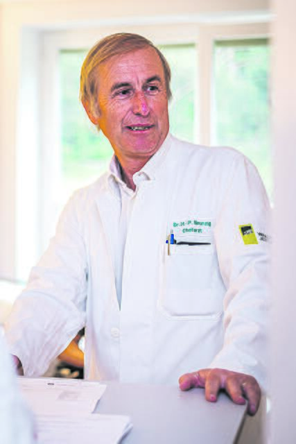 Dr. Hans-Peter Neunzig, Ärztlicher Direktor der Waldklinik und Chefarzt der Neurologie