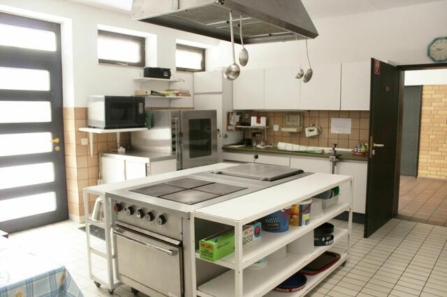 Hier wurde früher für Gäste gekocht: die alte Großküche | Foto: sb