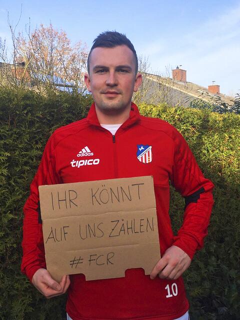 Maximilian Peters bezieht, stellvertretend für viele andere Spieler, Stellung Foto: Peters