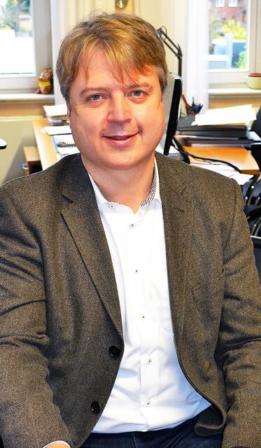 Dr. Peter Dörsam beantwortete Fragen zu seiner Nebentätigkeit