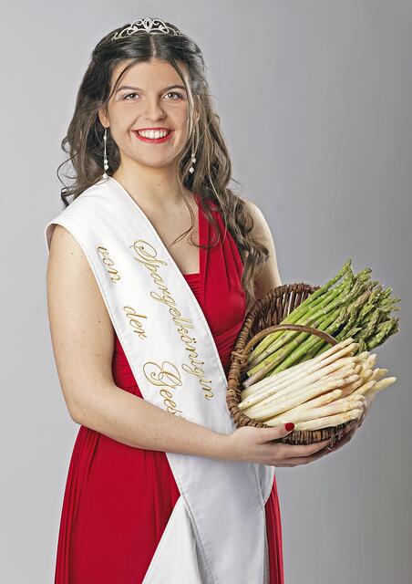 Die neue Spargelkönigin: Ilaria Lago | Foto: Fotobrise Fredenbeck