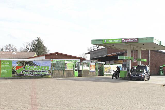 Die Tankstelle und die Waschanlage bleiben erhalten