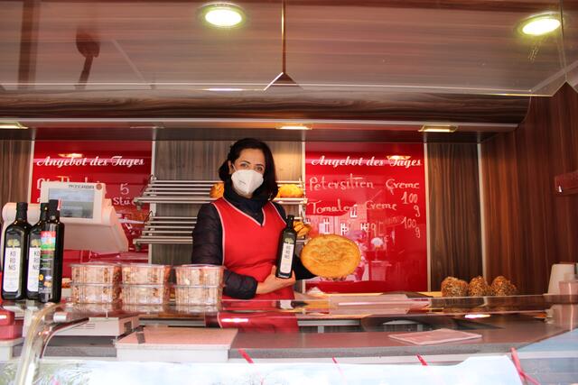 Beim Stand der Familie Hashimi gibt es leckere Antipasti | Foto: sv