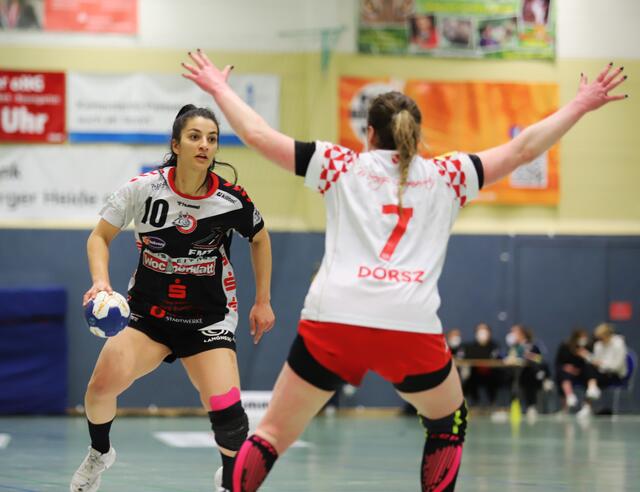 Fatos Kücükyildiz (li.) im Ballbesitz | Foto: cc