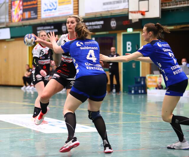 Marleen Kadenbach im Ballbesitz | Foto: cc