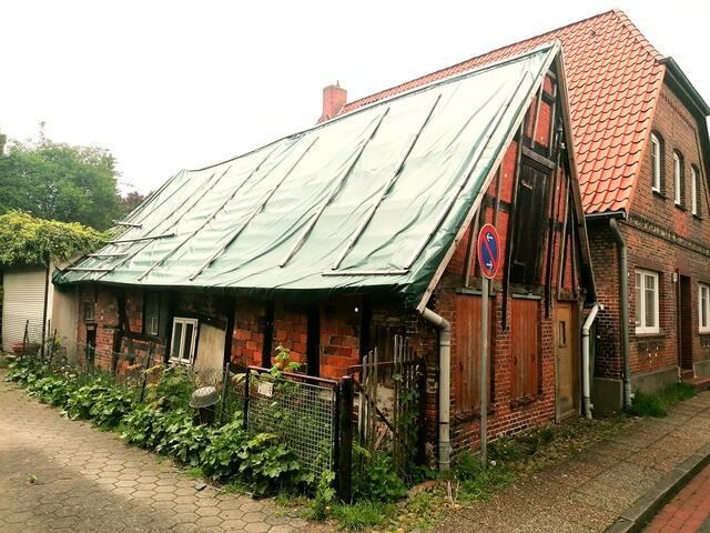 Das Haus an der Luhestraße wurde um 1800 gebaut und gilt als außergewöhnlicher Beleg für die Bauweise   Foto: thl