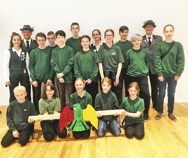 Die Jugendbetreuer unter der Leitung von Finja Versemann und Karsten Menk freuen sich schon darauf, mit der Jugend wieder wie 2019 Sporttraining, Wettkämpfe und Freizeitveranstaltungen durchzuführen. Infos zum Trainingsstart geben die Jugendbetreuer bekannt. Kontakt per E-Mail an jugend@jesteburger-sv.de