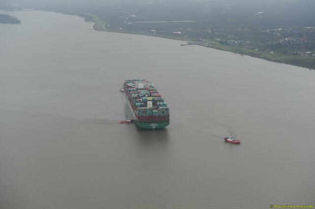 Die "Indian Ocean" blockierte 2016 sechs Tage lang die Elbe | Foto: Havariekommando