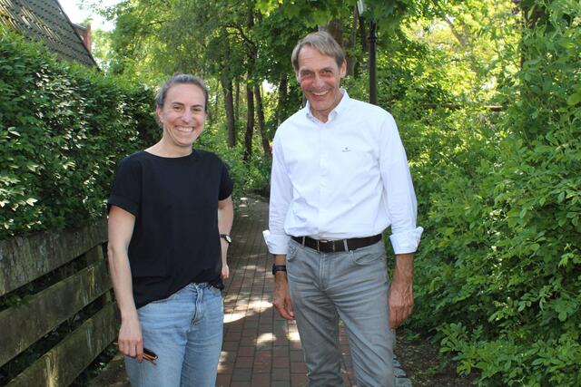 Julia Deke und Stefan Hebecker arbeiten in einem Team, das ein umfangreiches Schutzkonzept für Kinder und Jugendliche vorbereitet