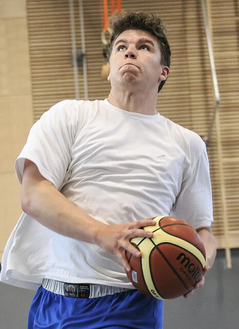 Der 25-jährige Jonny vom Dahl ist momentan der erste Neuzugang bei den Winsen Baskets | Foto: Helmcke