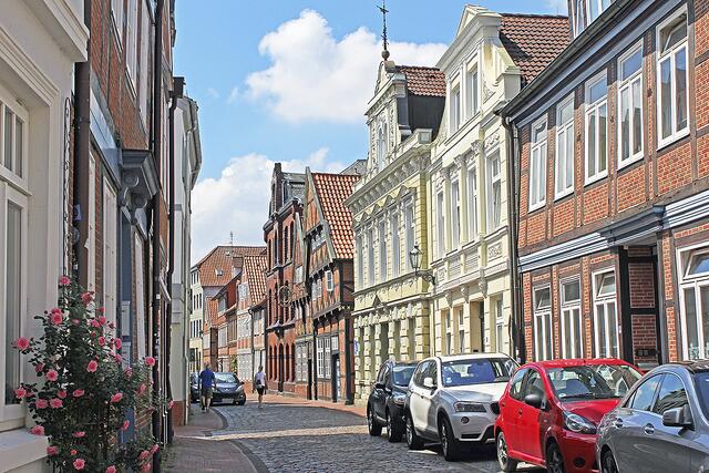 Die Gassen der Stader Altstadt laden zum Erkunden ein | Foto: jab