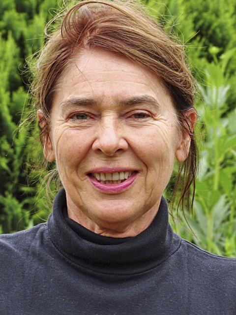 Gudrun Semmler lässt sich für ihre Skulpturen von der Landschaft der Provence inspirieren | Foto: Holger Norgall