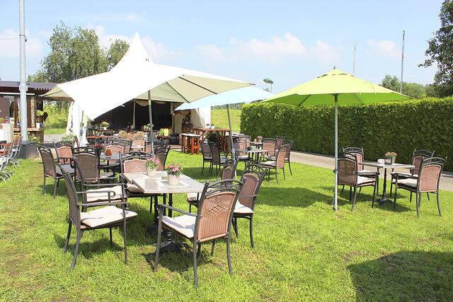 Der Garten bietet viele lauschige Plätzchen | Foto: sb