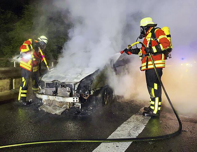 Am Pkw entstand Totalschaden
