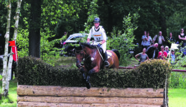 Die von Hans Melzer trainierte Vielseitigkeitsreiter Julia Krajewski - hier bei einem Turnier in Luhmühlen - holte in Tokio eine Goldmedaille | Foto: cc