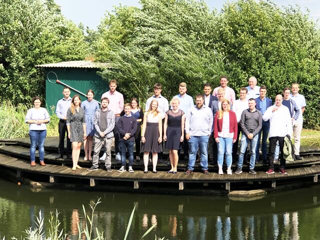 Erfolgreiche Gärtnerinnen und Gärtner in der Esteburg freigesprochen