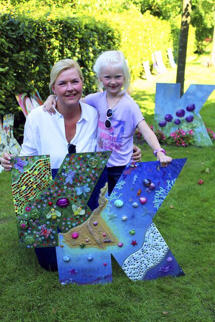 Debora Riebesell und Tochter Elise (6) waren beim "K"-Wettbewerb gemeinsam kreativ | Foto: ce