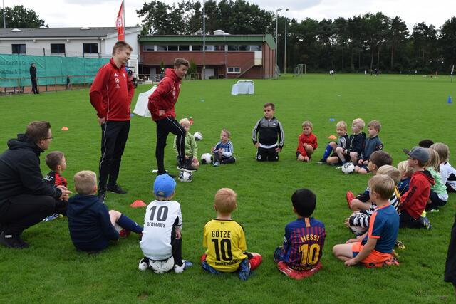 Impressionen: Besuch des DFB-Mobils in Luhdorf 