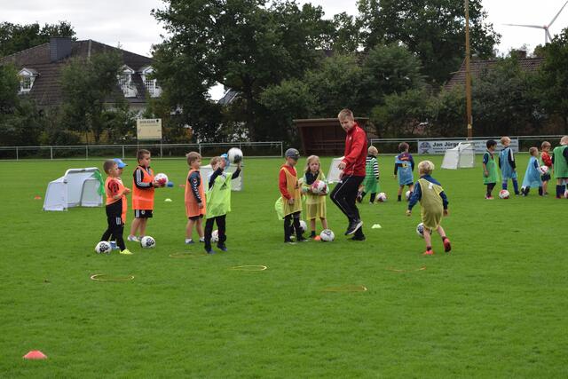 Impressionen: Besuch des DFB-Mobils in Luhdorf 