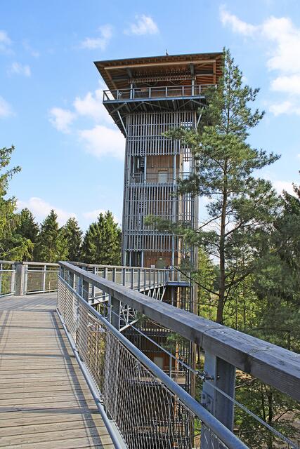 Die 40 Meter hohe Aussichtsplattform ist auch über einen Fahrstuhl zu erreichen | Foto: sv
