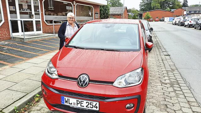 Sieghilde Norden ist auf dem Weg zu einem Patienten  | Foto: Almut Christ