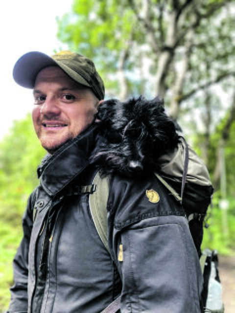 Finchen (Traurige Hundeherzen) lebt seit Dezember 2020 bei Tommi Schneider und Janina Samulewitsch in Fischbek | Foto: Schneider/Samulewitsch