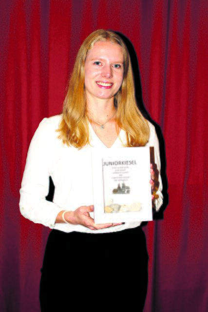 Christina Kruse wurde mit dem Juniorkiesel geehrt