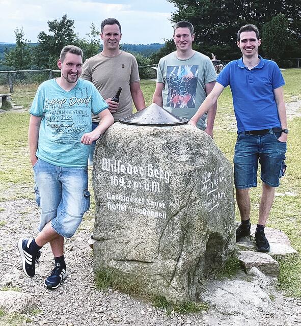 Vizekönig Marius Brenning (v.li.) mit seiner Crew Daniel Jonas, Daniel Rademacher und Niclas Gonsior