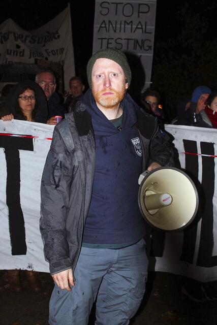 Friedrich Mülln von der "Soko Tierschutz", die die
Tierqualen 2019 öffentlich gemacht hatte | Foto: ab