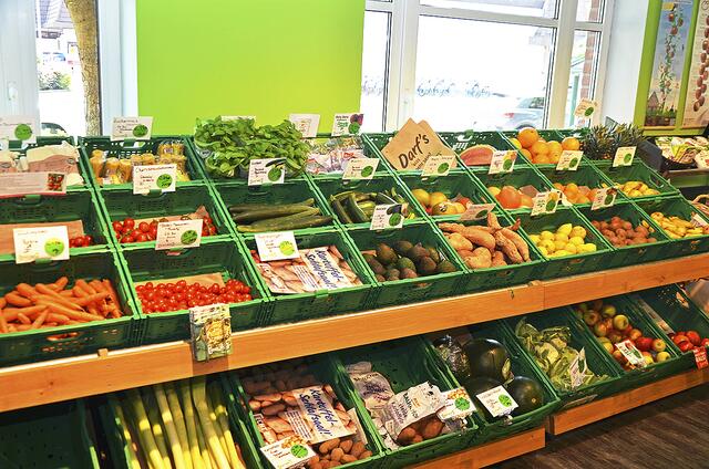 In den Regalen der Läden befinden sich diverse landwirtschaftliche Produkte | Foto: Axel-Holger Haase
