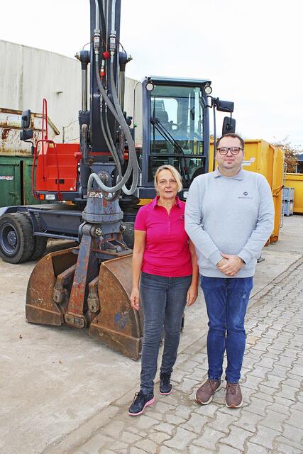 Marion Owsianski mit Thomas Ruthe, der seine Ausbildung damals mit Bestnoten bestand