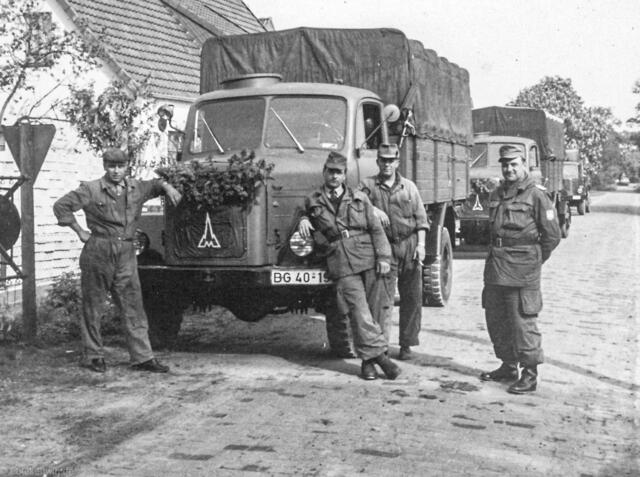 Die Helfer des Bundesgrenzschutzes, darunter auch Gert Kettwig
 | Foto: Kettwig