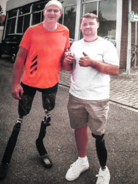 Bei einem Treffen mit Paralympics-Sieger Heinrich Popow (re.) war Michael Niemann von dessen "starkem Sportsgeist" beeindruckt | Foto: Niemann