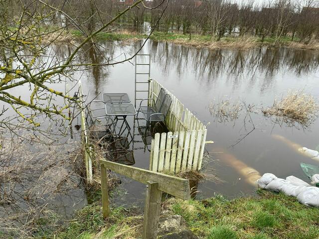 Land unter statt Aussichtsplatz an der Lühe | Foto: DV-weite-Meile.de
