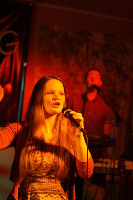 Gisa Wilfarth mit ihrer Partyband "Überfällig" | Foto: Wilfarth