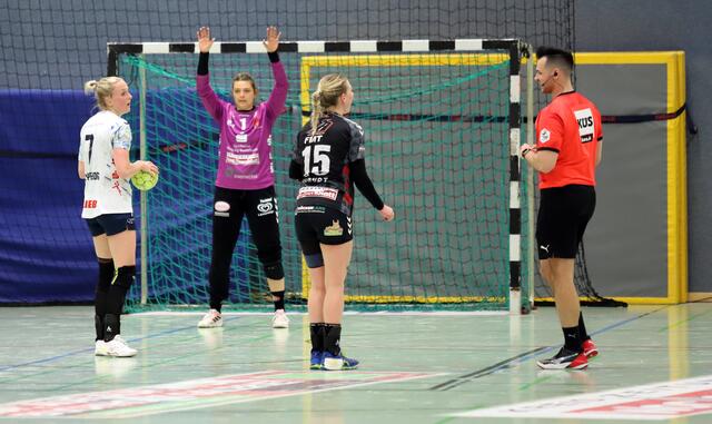 Siebenmeter für die Gäste | Foto: cc