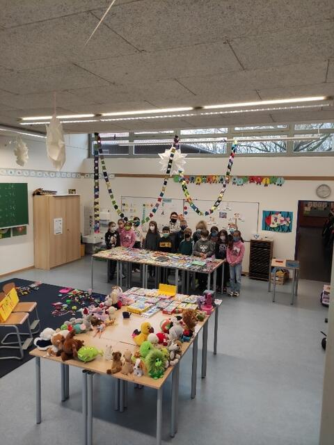 Einige Unterrichtsräume verwandelten sich in Verkaufsräum | Foto: Grundschule Sprötze-Trelde