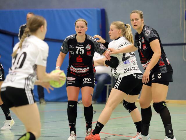 Auch bei diesem Zwickau-Angriff machte die Luchse-Abwehr dicht | Foto: cc