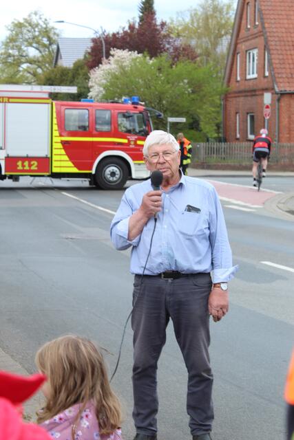 Cheforganisator Adolf Marquardt bedankte sich bei allen Gästen und Helfern | Foto: lm