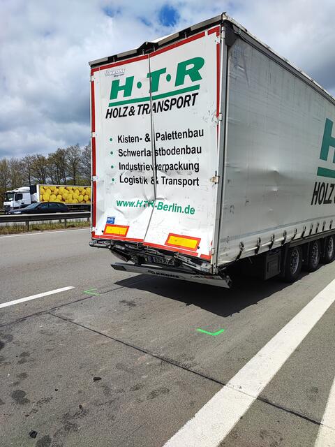 Der dritte beteiligte Lkw von hinten