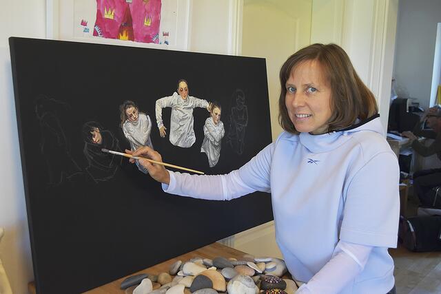 Die Buchholzer Künstlerin Julia Kontenko veranstaltet einen Workshop | Foto: Axel-Holger Haase