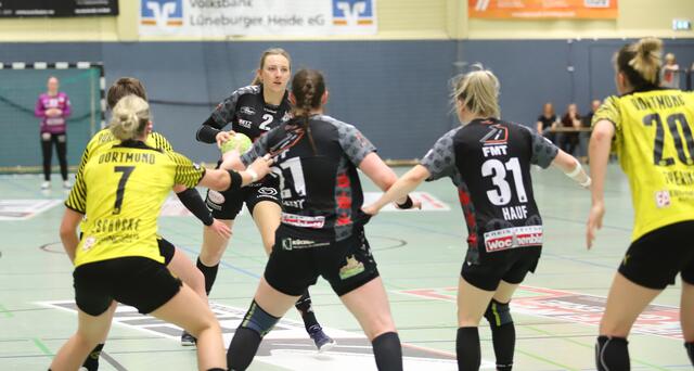 Louise Cronstedt im Ballbesitz | Foto: cc