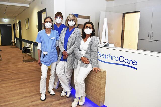 Das Leitungsteam von Nephrocare (v.li.):
Liane Arndt (Ärztliche Leitung), Ilona Meyer, Andrea Behr und Melanie Schlichting  | Foto: Axel-Holger Haase